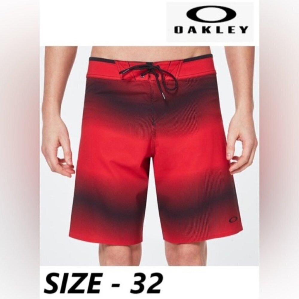 Oakley - Men's Dynamic Seamless Boardshort - High Risk Red. Size: 32. NWT (1680)